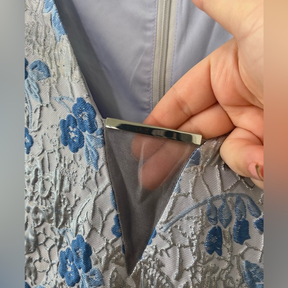 Elie Tahari ARIANNA Dress light Blue metallic eyelet lace Silver babydoll NWT - Picture 7 of 15